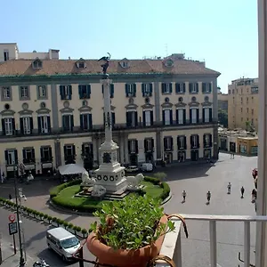 Relais Piazza Dei Martiri , Napoli Italia